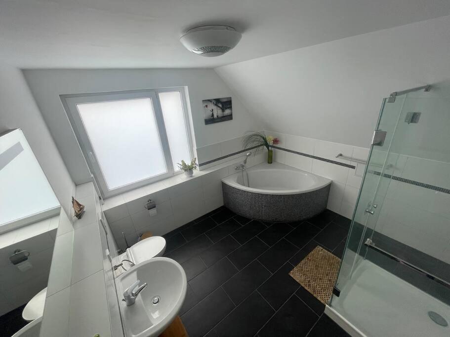 Urban House For Families And Berlin Tourists Villa Teltow Buitenkant foto